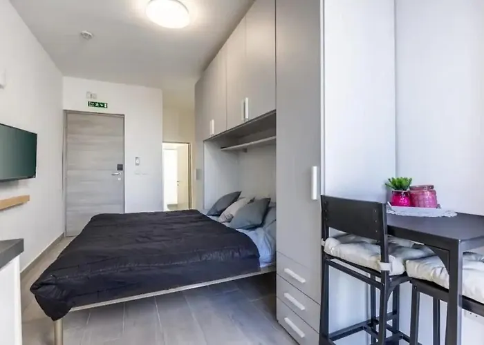 Penthouse In St Julians 아파트 Saint Julian's