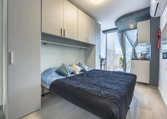 아파트 Penthouse In St Julians Saint Julian's